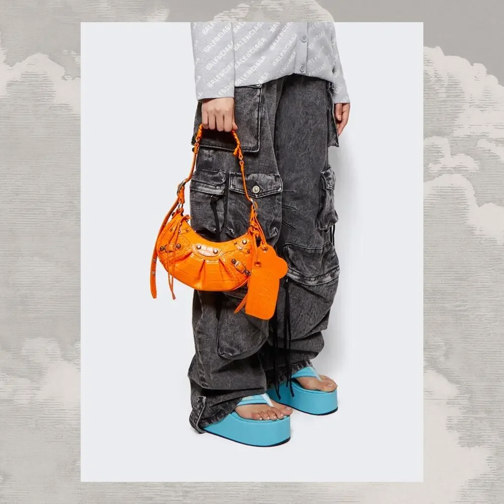 BALENCIAGA Le Cagole xs Orange Croc 2-way city giant hardware pop moto - Picture 5 of 11